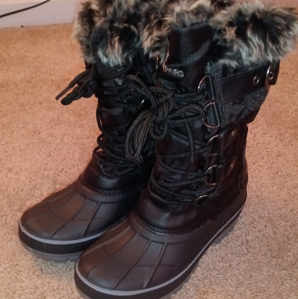 Winter Boots - Picture 2 of 2